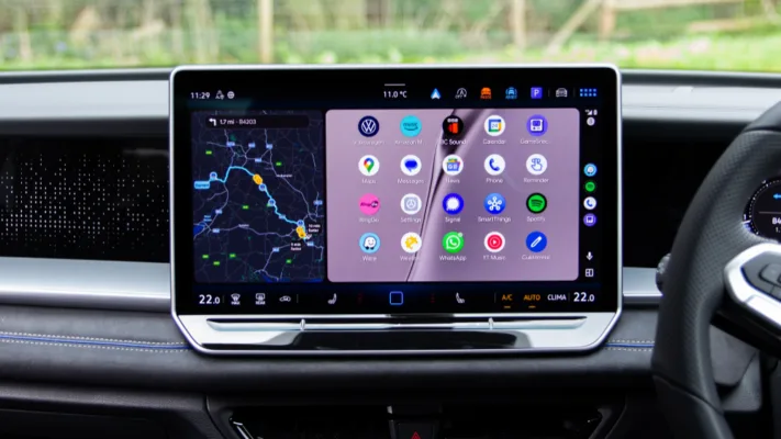 What Makes Android Car Stereos Smarter Than Factory-Fitted Systems?
